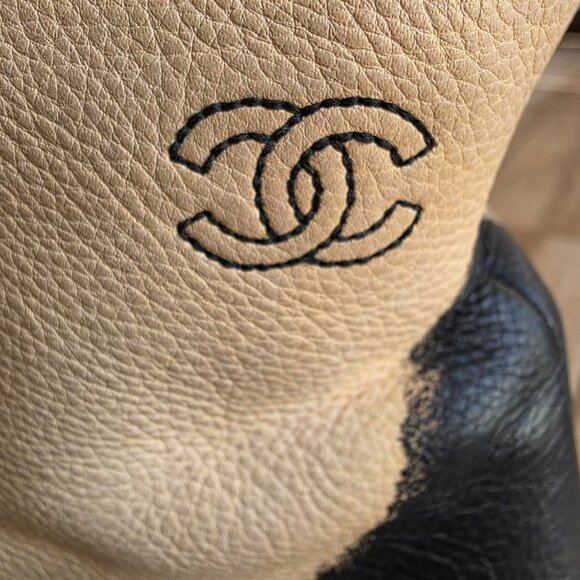 Chanel Blizzard Black&White Knee High Boots Retail $1500 37C - Picture 11 of 16